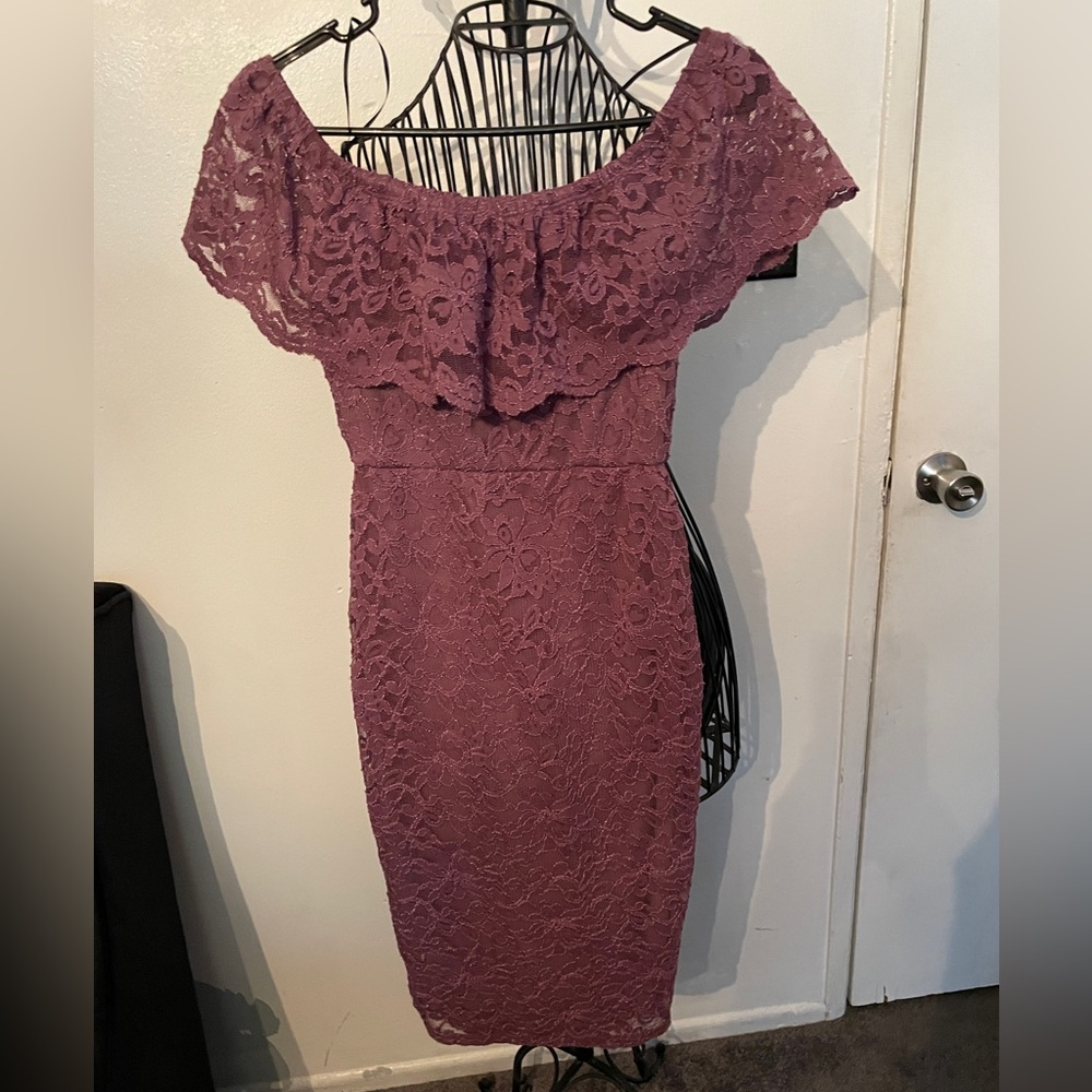 Dress - Picture 2 of 6